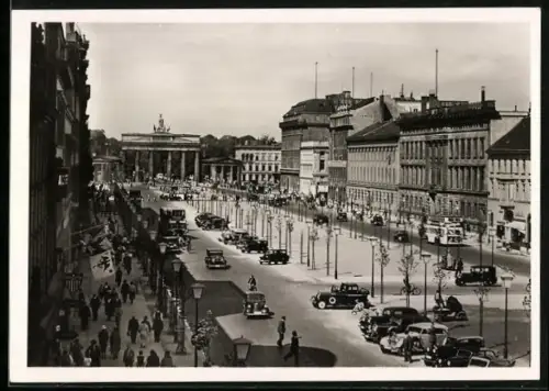 AK Berlin, Unter den Linden mit dem Brandenburger Tor