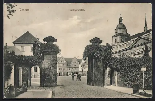 AK Dessau, Lustgartentor