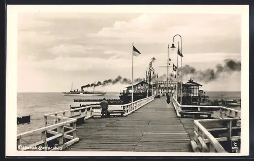 AK Heringsdorf, Seebrücke mit Dampfer