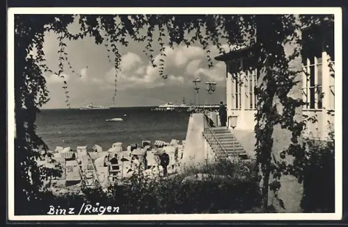 AK Binz /Rügen, Strand mit Meerblick