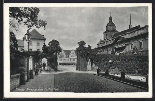 AK Dessau, Eingang zum Lustgarten