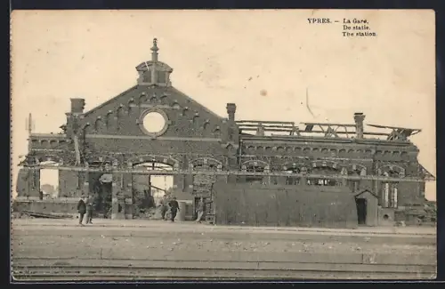 AK Ypres, La Gare