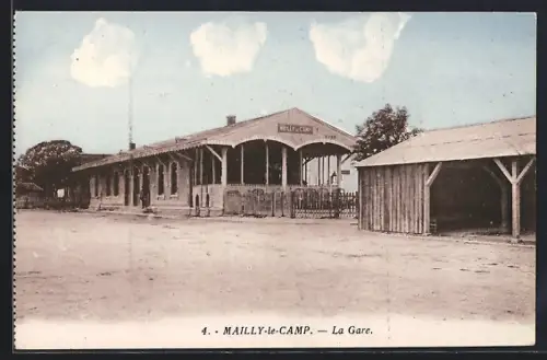 AK Mailly-le-Camp, La Gare