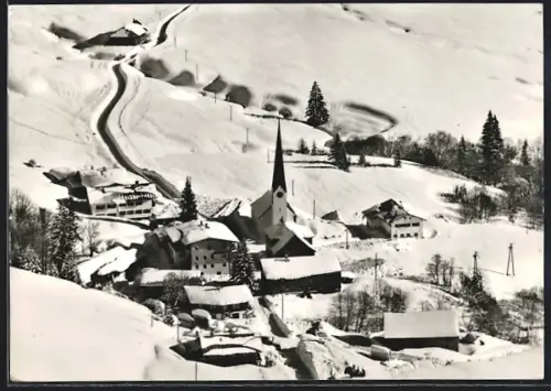 AK Balderschwang im Allgäu, Winteransicht, Kirche, höchste Passstrasse Deutschlands