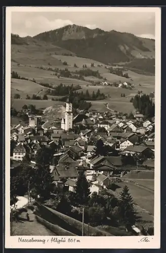 AK Nesselwang /Allgäu, Ortsansicht mit Kirche