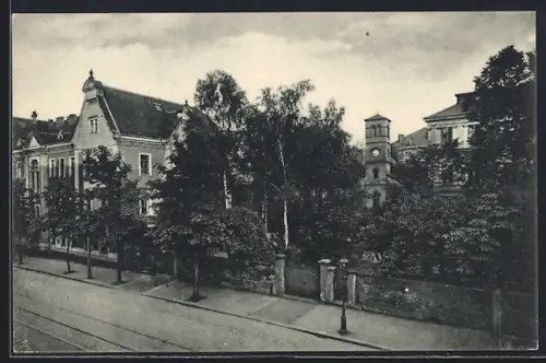 AK Dresden-N., Evangl.-luth. Diakonissen-Anstalt, Aussenansicht von der Strasse aus