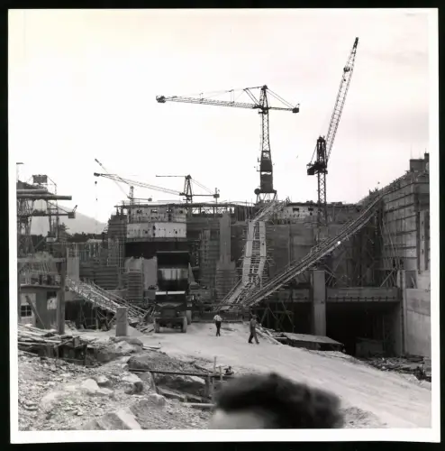 6 Fotografien Ansicht Untergriesbach, Wasserkraftwerk Jochenstein 1952, Baustelle in verschiedenen Ansichten & Betonwerk