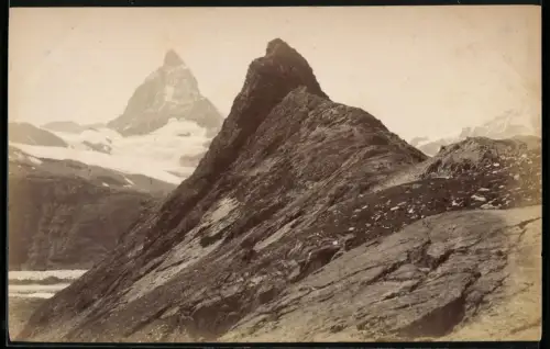 Fotografie unbekannter Fotograf, Ansicht Zermatt, Blick zum Riffelhorn und Matterhorn