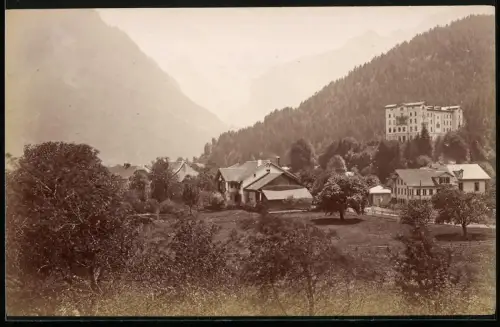 Fotografie unbekannter Fotograf, Ansicht Interlaken, Blick nach dem Hotel Jungfraublick