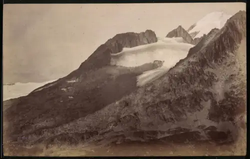 Fotografie unbekannter Fotograf, Ansicht Furkapass, der Galenstock mit Gletscher