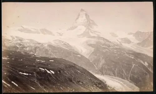 Fotografie unbekannter Fotograf, Ansicht Zermatt, Blick nach dem Matterhorn mit Gletscherzunge