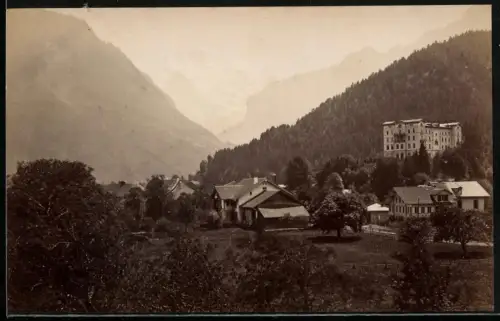 Fotografie unbekannter Fotograf, Ansicht Interlaken, Blick nach dem Hotel Jungfraublick