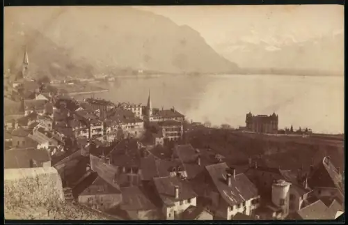 Fotografie unbekannter Fotograf, Ansicht Montreux, Blick über den Ort nach dem See