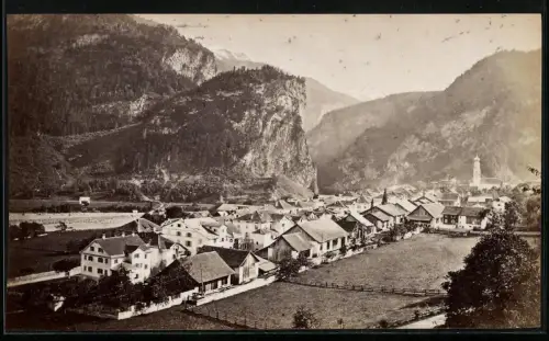 Fotografie unbekannter Fotograf, Ansicht Thusis, Blick über den Ort