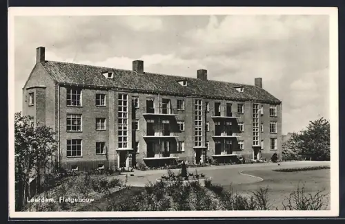 AK Leerdam, Flatgebouw