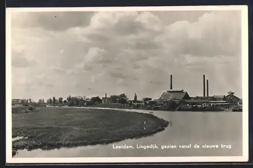 AK Leerdam, Lingedijk gezien vanaf de nieuwe brug