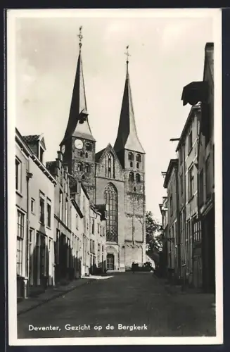 AK Deventer, Gezicht op de Bergkerk