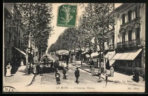 AK Le Mans, L`Avenue Thiers, Strassenpartie, Strassenbahn