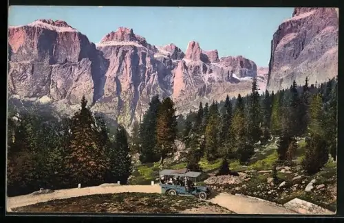 AK Pordoijoch, K. K. Post-Automobil der Dolomitenstrasse