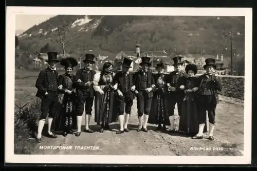 AK Paare in Montafoner Trachten