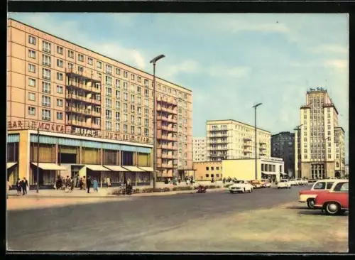 AK Berlin, Karl Marx-Allee mit Autos