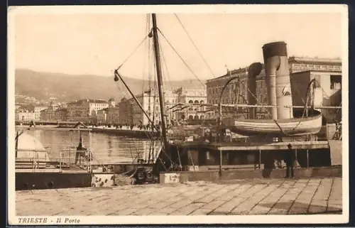 AK Trieste, Il Porto, Am Hafen
