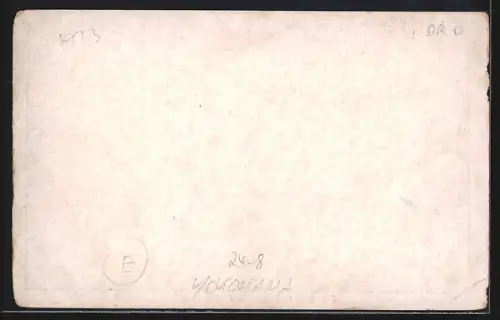 AK Yokohama, Erdbebenschäden, Ruinen und Strasse aus der Vogelschau, Erdbeben 1923