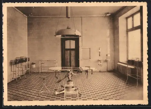 AK Louvain, Institut St. Raphael, Une grande salle d`opération, Physiotherapie