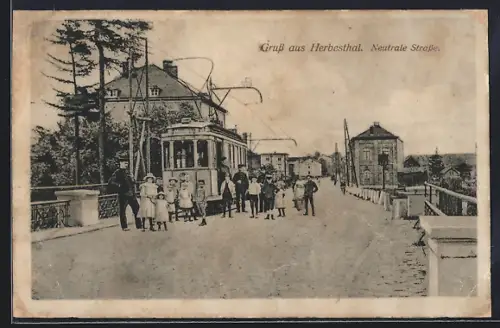 AK Herbesthal, Neutrale Strasse mit Strassenbahn