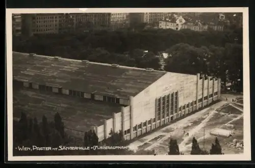 AK Wien, Flugzeugaufnahme des Prater mit Sängerhalle