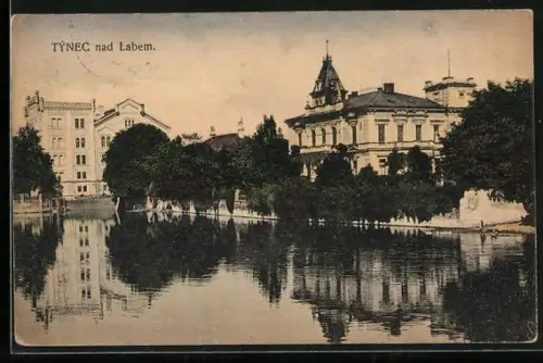 AK Týnec nad Labem, Teich im Stadtkern