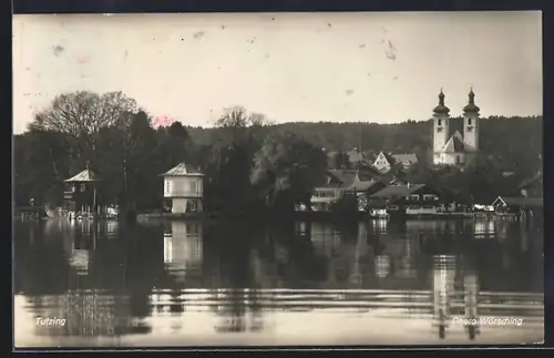 AK Tutzing, Ortsansicht mit Kirche und See