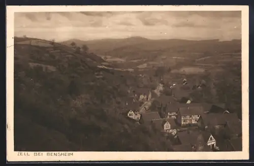 AK Zell bei Bensheim, Ortsansicht mit Fachwerkhäusern und Hügellandschaft