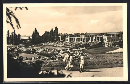 AK Berlin-Charlottenburg, Sommergarten am Funkturm