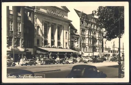 AK Berlin-Charlottenburg, Kurfürstendamm, Strassenansicht, Autos, Geschäftshäuser