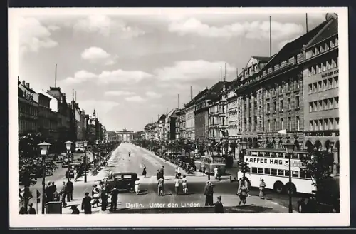 AK Berlin, Unter den Linden, Strassenszene, Doppeldeckerbus