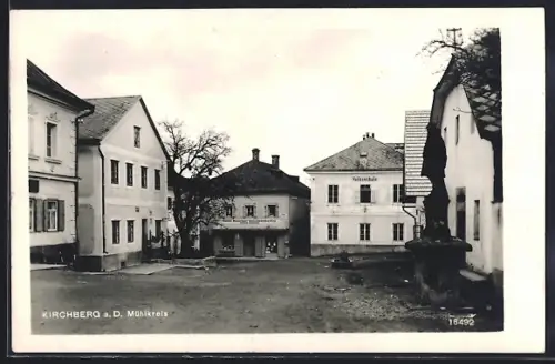 AK Kirchberg a. D., Strassenpartie mit Volksschule