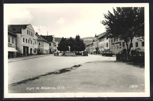 AK Aigen im Mühlkreis, Strassenpartie mit Gasthof Almesberger