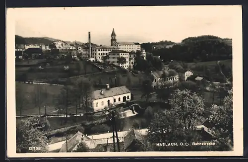 AK Haslach /O. D., Bahnstrasse mit Bäumen