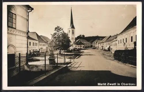AK Zwettl /Oberdonau, Strassenpartie mit Gasthaus zur Linde