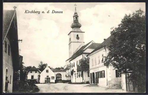 AK Kirchberg a.d. Donau, Strassenpartie an der Kirche