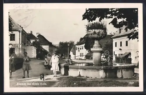 AK Klam bei Grein, Strassenpartie mit Brunnen