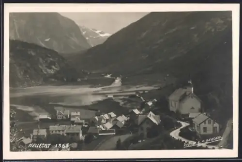 AK Hellesylt, Ortsansicht mit See