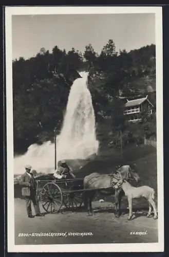 AK Norheimsund, Stensdalsfossen, Wasserfall, Pferdekutsche, Fohlen