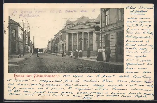 AK Christianssand, Strassenpartie mit Bankgebäude und Passanten
