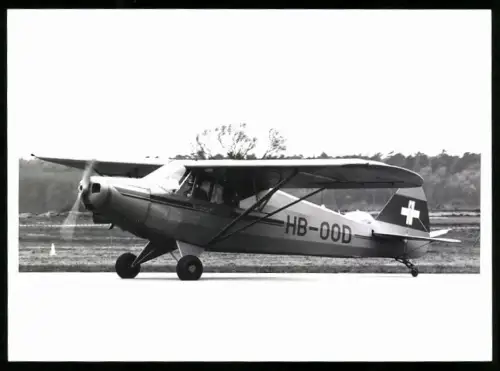 Fotografie Flugzeug Piper PA-12 Super Cruiser Solair HB-OOD