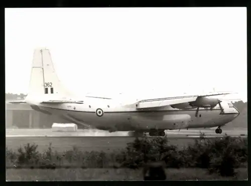 Fotografie Flugzeug Short SC.5 Belfast C1 Royal Air Force Air Support Command XR362 in Gatow