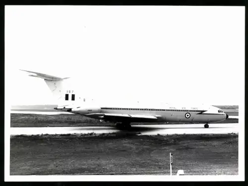 Fotografie Flugzeug Vickers VC-10 Royal Air Force XV107