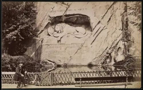 Fotografie unbekannter Fotograf, Ansicht Luzern, Denkmal Luzerner Löwe, Löwendenkmal