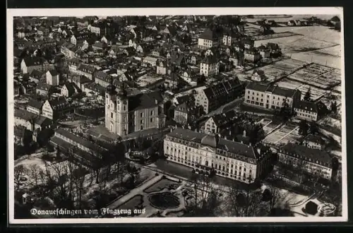 AK Donaueschingen, Stadtansicht vom Flugzeug aus